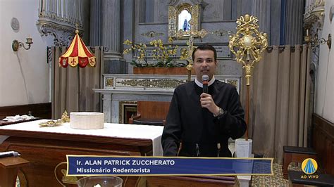 Visita ao Santíssimo e Consagração 15h .